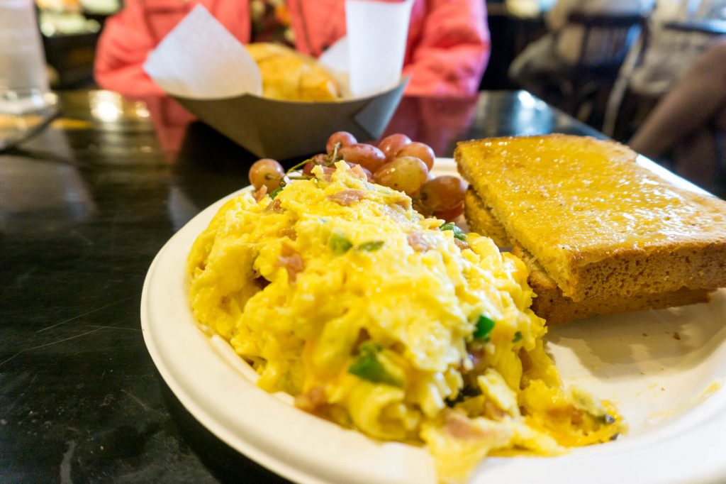 egg scramble, grapes, and toast from Aroma's Coffeehouse - a great breakfast in Williamsburg, VA